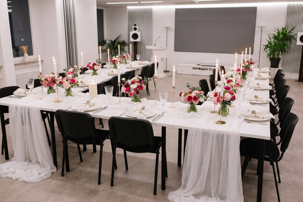 Festlich gedeckte Tafel in RÄUMLE WEST